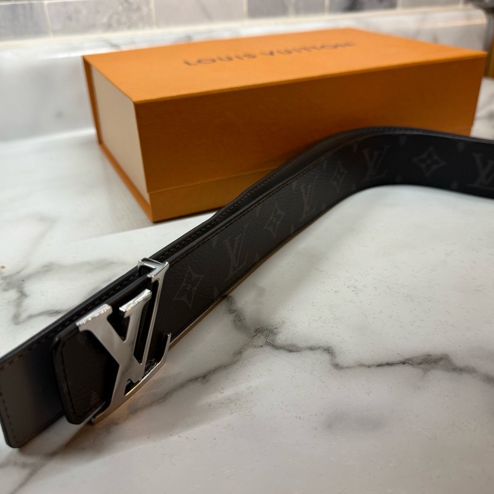 Louis Vuitton Black 40mm Reversible Belt